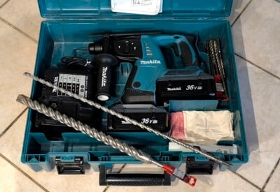 Location PERFORATEUR MAKITA HR262DWBE Makita à L'Isle-sur-la-Sorgue