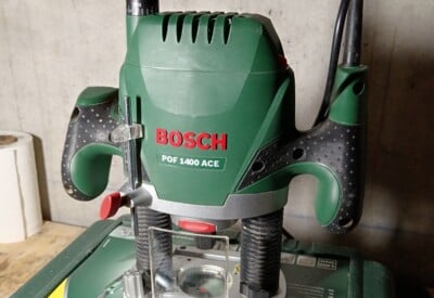 Location Défonceuse à bois électrique Bosch à Acigné