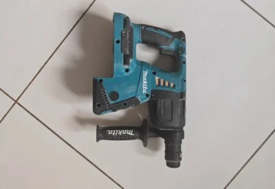 Location Burineur perforateur électrique Makita à Guilers