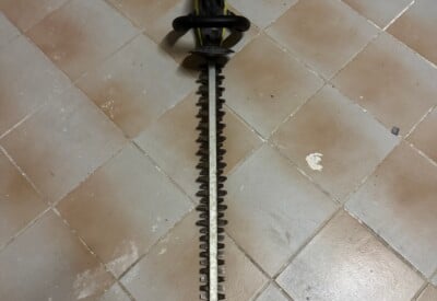 Location Taille haie électrique Ryobi à Agde