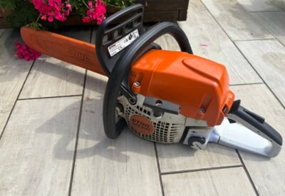 Location Tronçonneuse à bois Thermique Stihl à Chaudefonds-sur-Layon