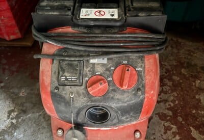 Location Aspirateur de chantier électrique Autre à Auberchicourt