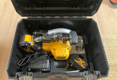 Location Scie circulaire électrique Dewalt à Lyon