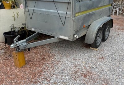 Location Remorque double essieux Moins de 750kg Autre à Puget-Ville