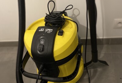 Location Aspirateur eau poussière électrique Karcher à Athis-Mons