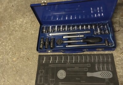Location Coffret clés à douilles Coffret Autre à Vanves