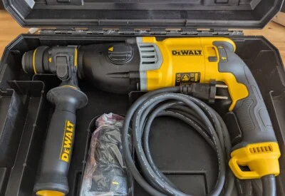Location Perforateur burineur filaire Dewalt à Metz