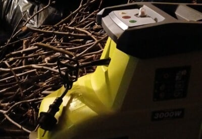 Location Broyeur de végetaux électrique Ryobi à Vendeuvre sur barse