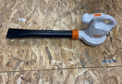 Location Souffleur à feuille électrique Stihl à La Queue-en-Brie