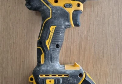 Location Visseuse perceuse Sans-fil Dewalt à Saint-André-lez-Lille