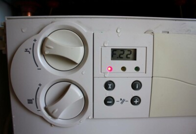 Chaudière en panne en hiver : que faire en urgence (et combien ça coûte)
