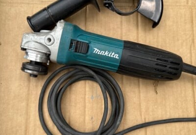 Location Meuleuse électrique Makita à Vaires-sur-Marne
