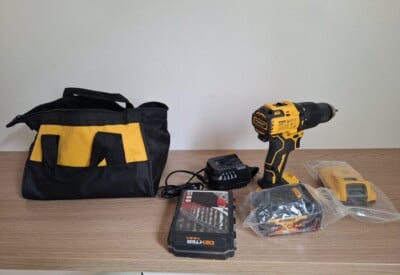 Location Visseuse perceuse Sans-fil Dewalt à Épinay-sur-Seine