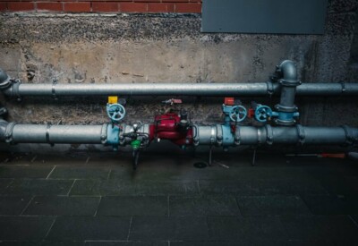 Robinets et vannes : ce que les plombiers attendent d&rsquo;un distributeur spécialisé comme SFERACO