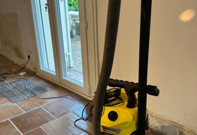 Location Aspirateur eau poussière électrique Karcher à Puisseguin